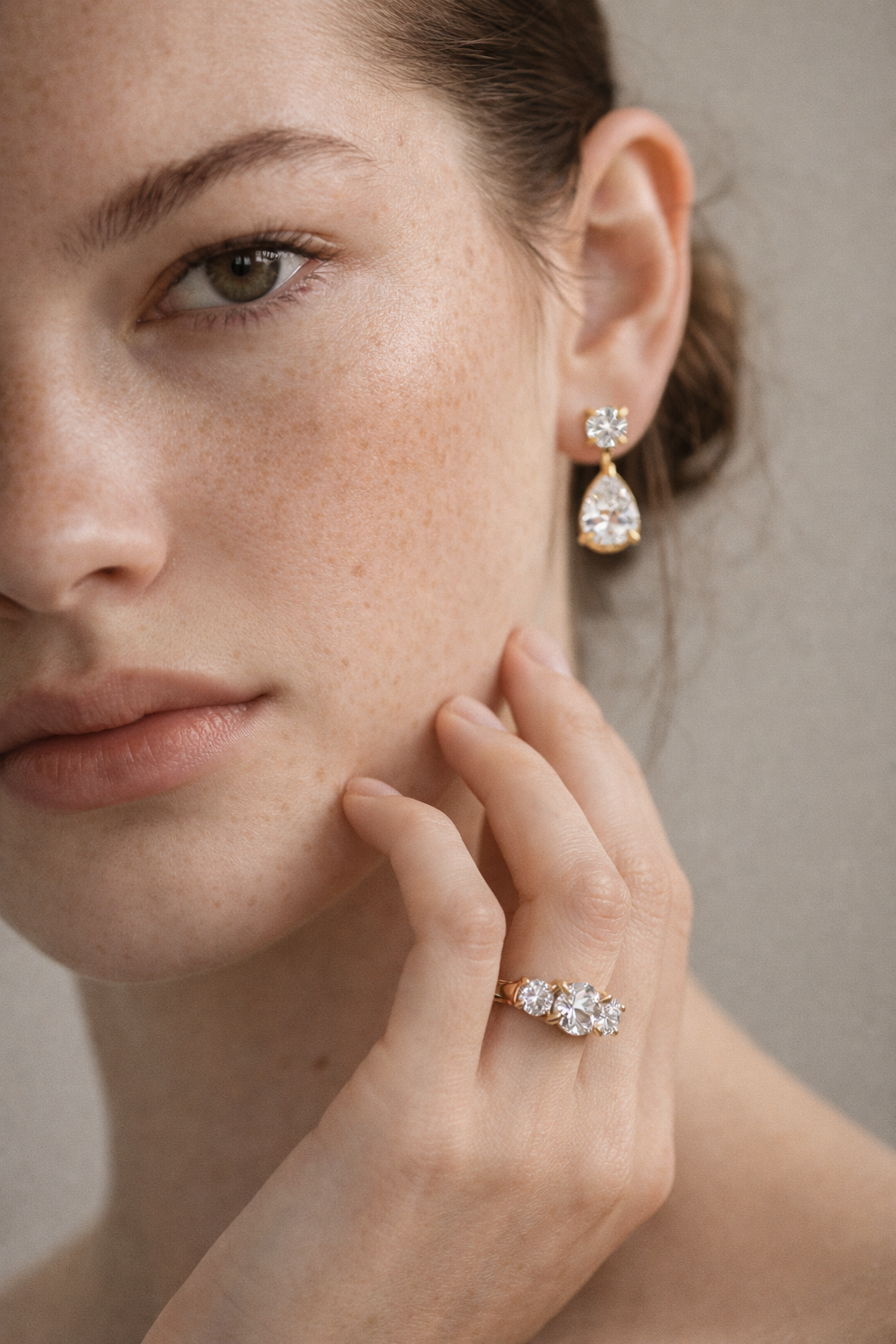 Solène Drop Earrings